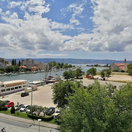 Lägenhet Penthouse Maremonte